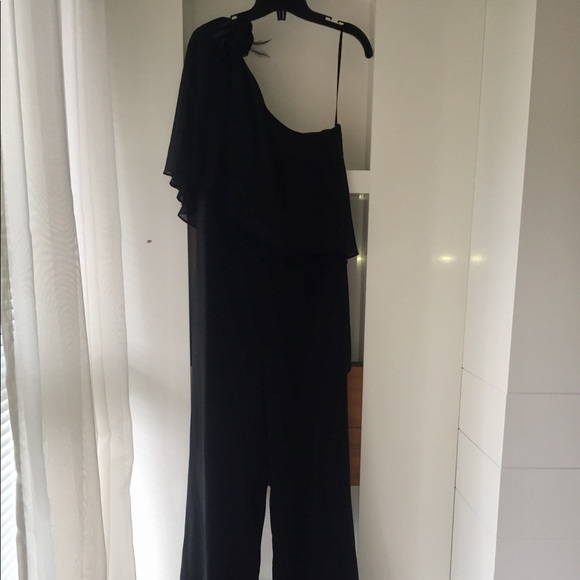 🖤Chic black jumpsuit🖤 - Picture 2 of 7